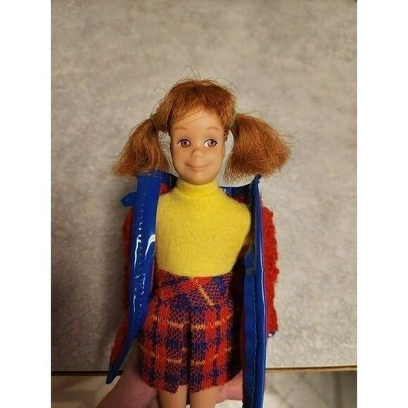 Vintage Skooter Barbie Doll - Picture 1 of 11